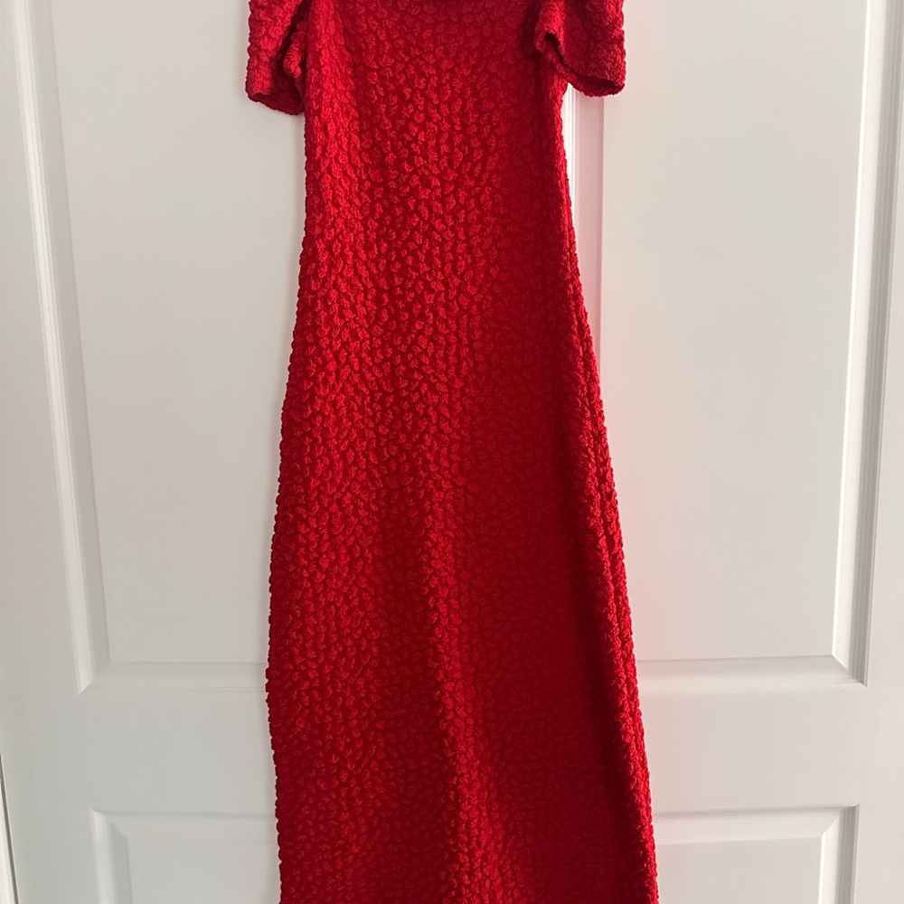 English Factory Textured Red Off-Shoulder Midi Dress - Picture 4 of 6